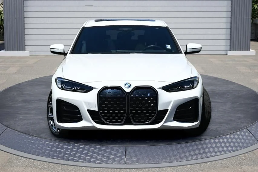 Certified Used 2023 Alpine White BMW eDrive40 image 2
