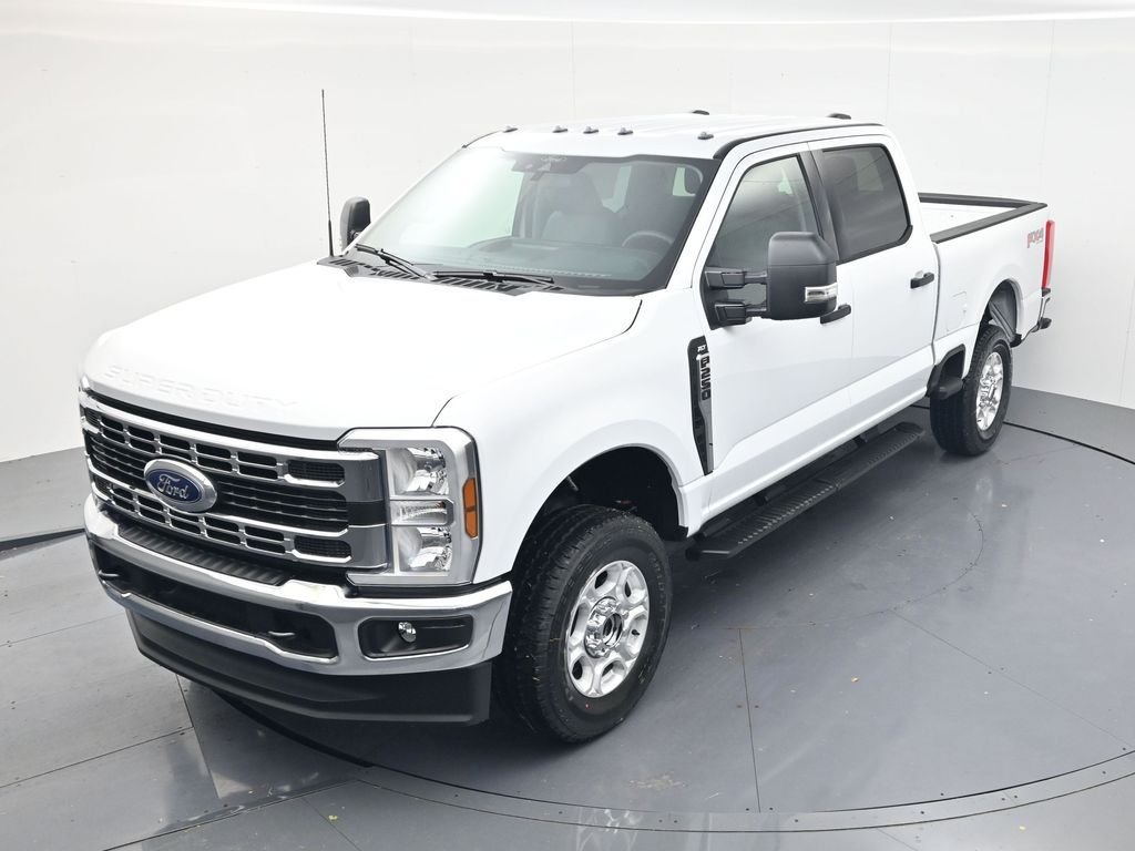 New 2026 Oxford White Ford F-250® XLT image 34