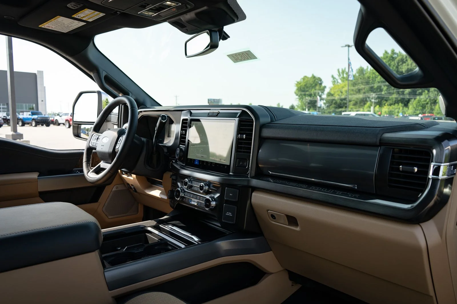 New 2026 Star White Metallic Tri-Coat Ford F-250® Lariat® image 41