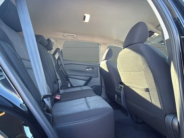 2026 Nissan Rogue SV - Photo 12