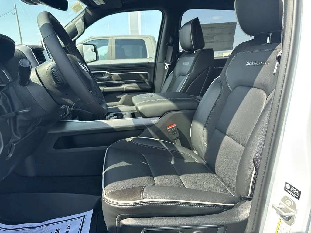2026 RAM 1500 Laramie - Photo 17