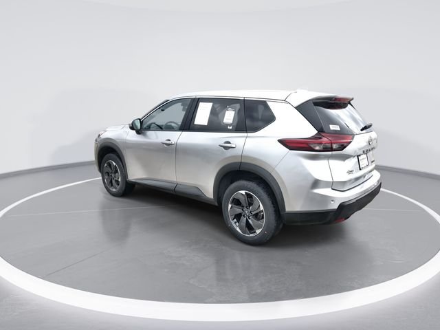 Used 2024 Silver Nissan SV image 6