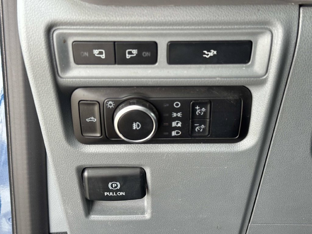 Used 2023 Blue Ford XLT image 41