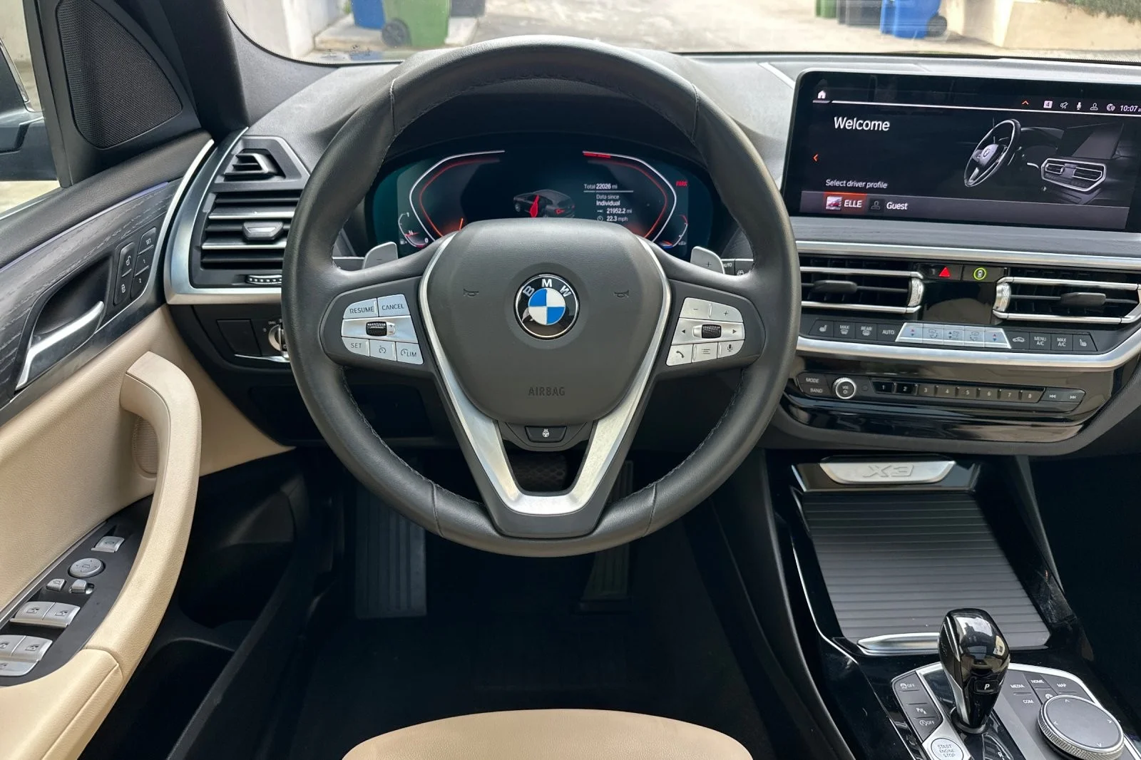 Used 2023 Black Sapphire Metallic BMW sDrive30i image 13