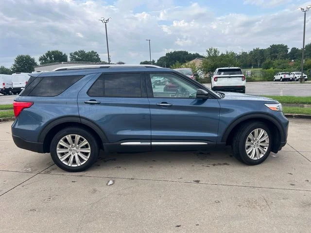 Used 2020 Blue Ford Limited image 12