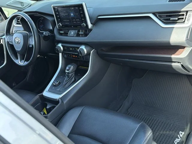 Used 2020 Silver Toyota Limited image 36