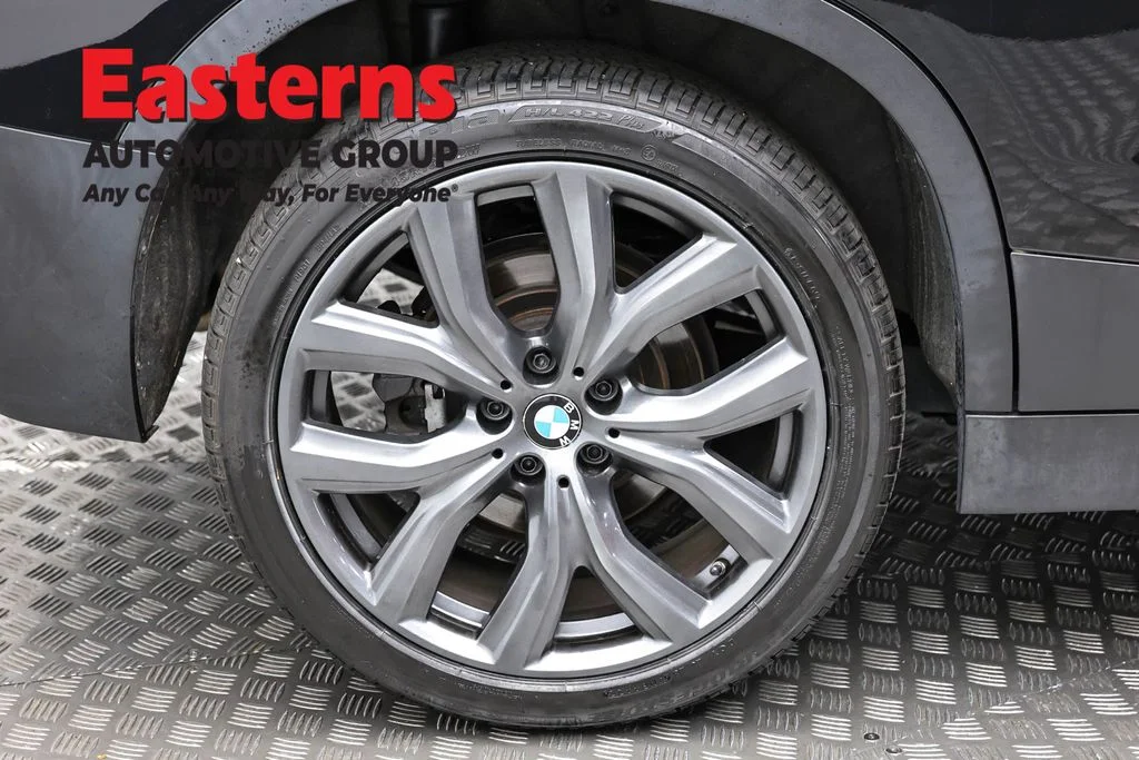 Used 2018 Black BMW xDrive28i image 26