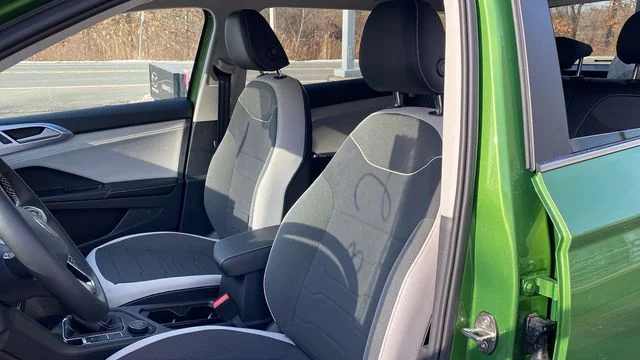2026 Volkswagen Taos SE - Photo 13