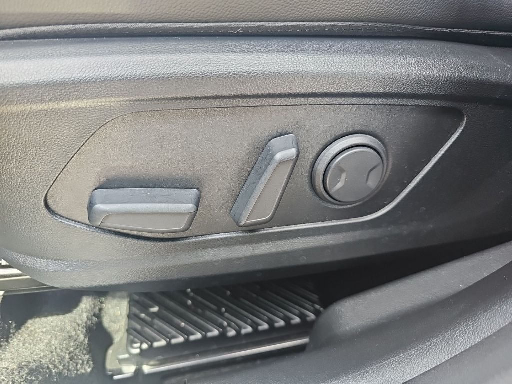 2025 Hyundai Tucson Limited - Photo 15