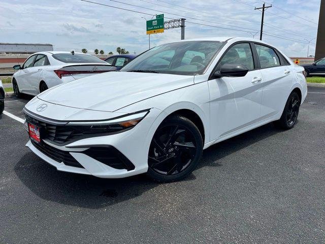 New 2026 White Hyundai SEL Sport image 3