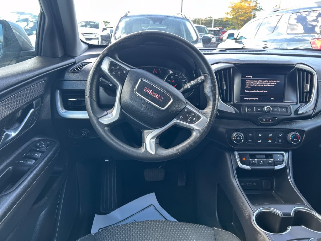 Used 2024 Silver GMC SLE image 17