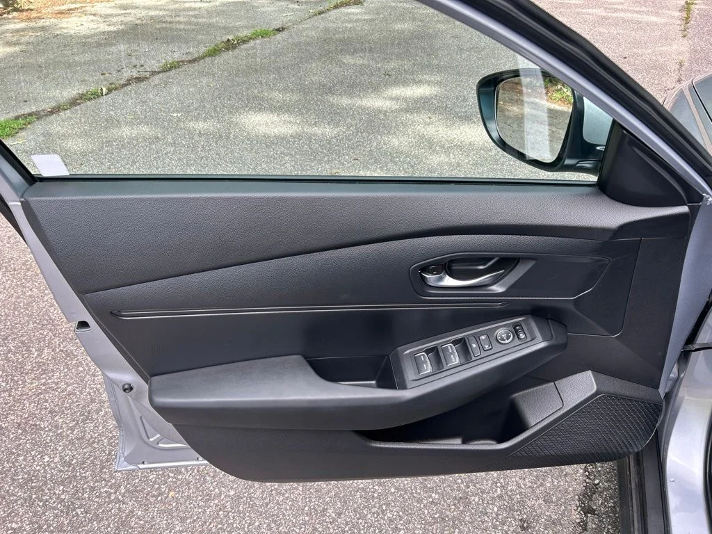 Used 2026 Silver Honda LX image 12