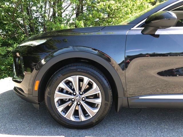 Used 2025 Black Buick Preferred image 13