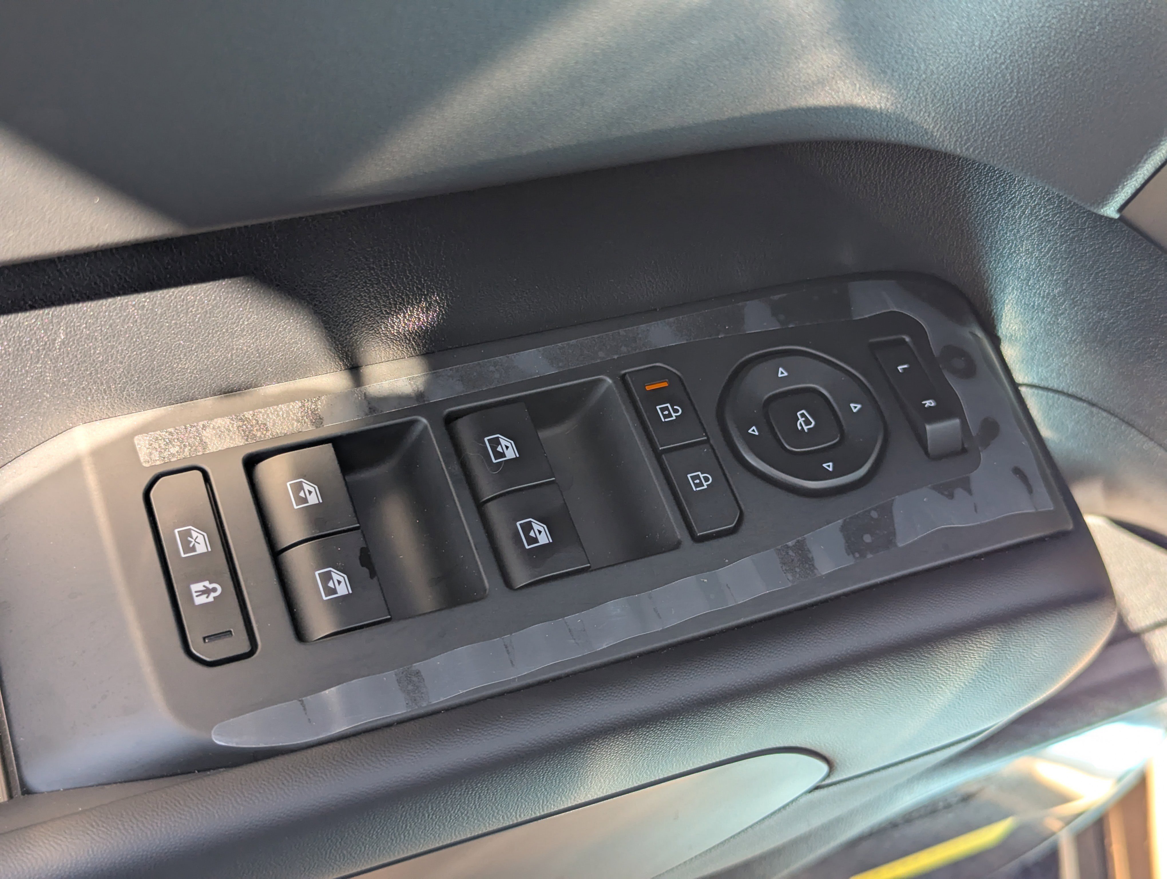 New 2027 Terrain Brown Kia X-Line SX image 19