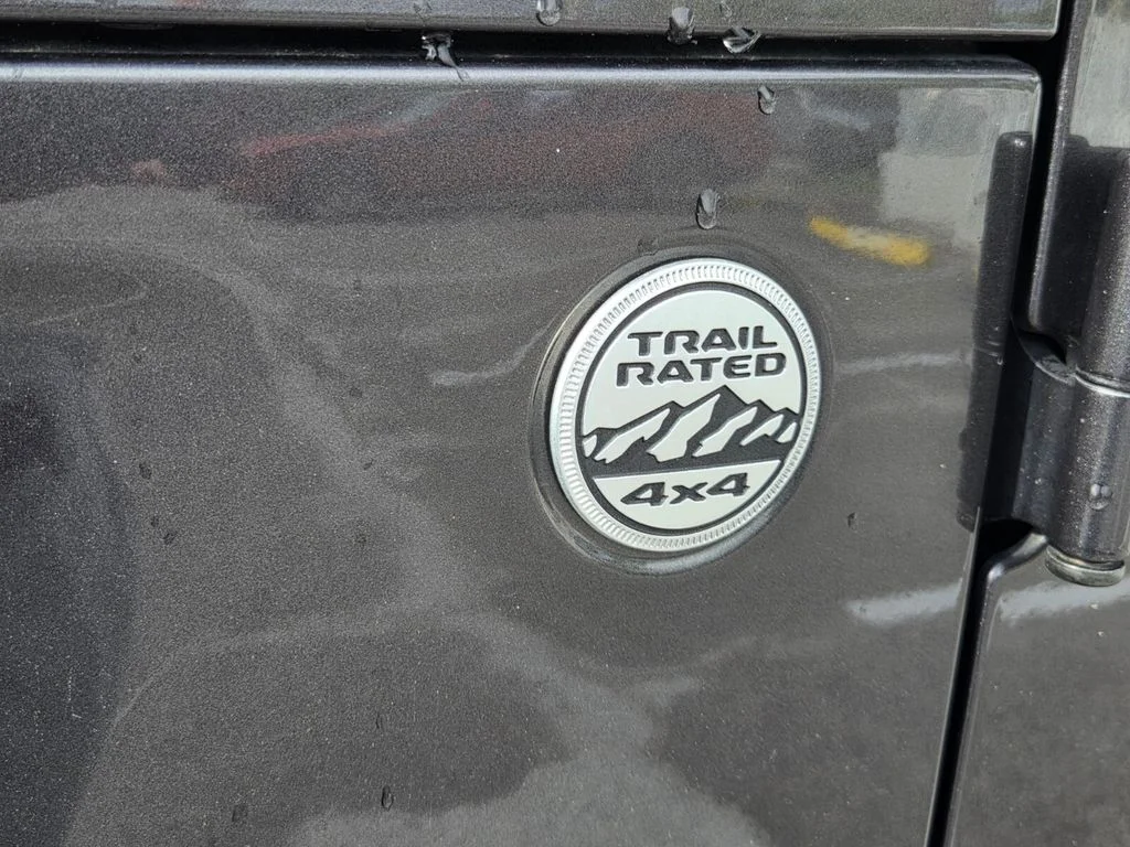 Used 2020 Gray Jeep Overland image 13