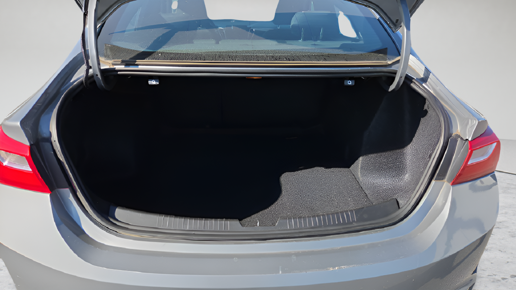 Used 2023 Gray Chevrolet LT image 32