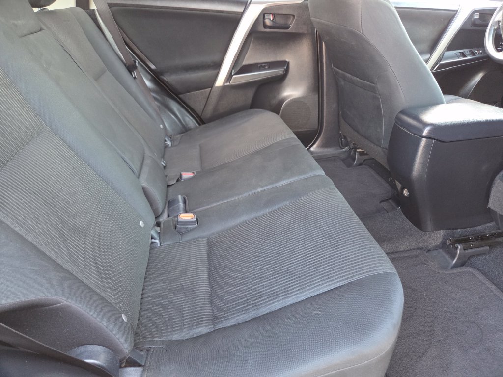 Used 2017 White Toyota LE image 20