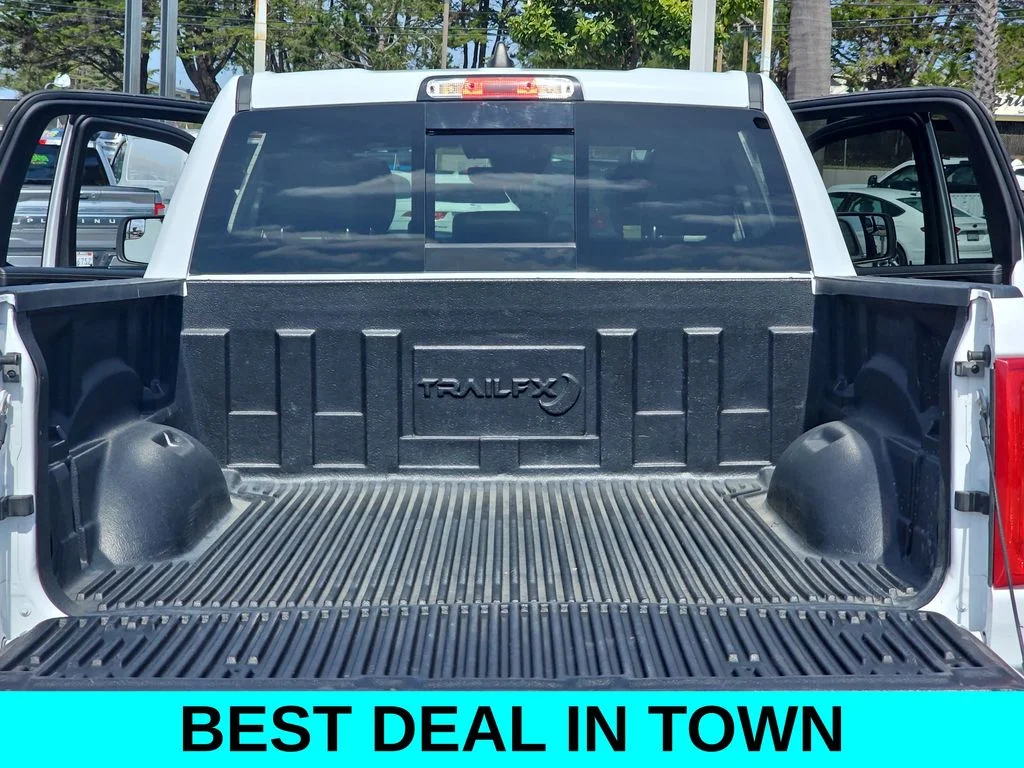 Used 2025 White Ram Laramie image 13