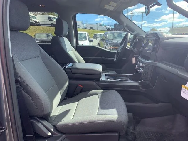 New 2025 Gray Ford XL image 16