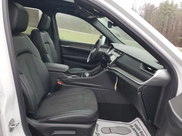 2026 Jeep Grand Cherokee Laredo - Photo 24