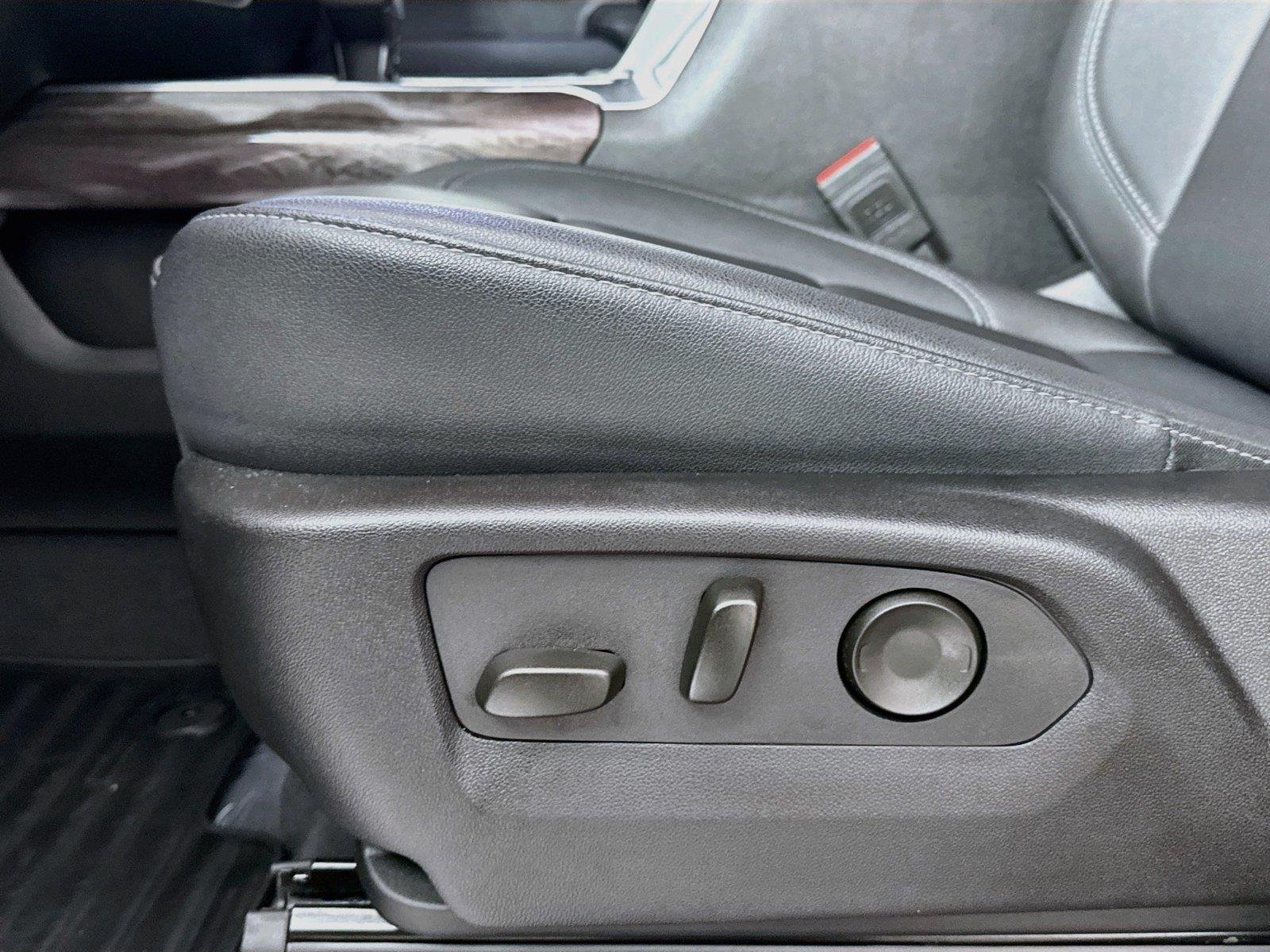 Used 2025 Black Chevrolet LTZ image 31