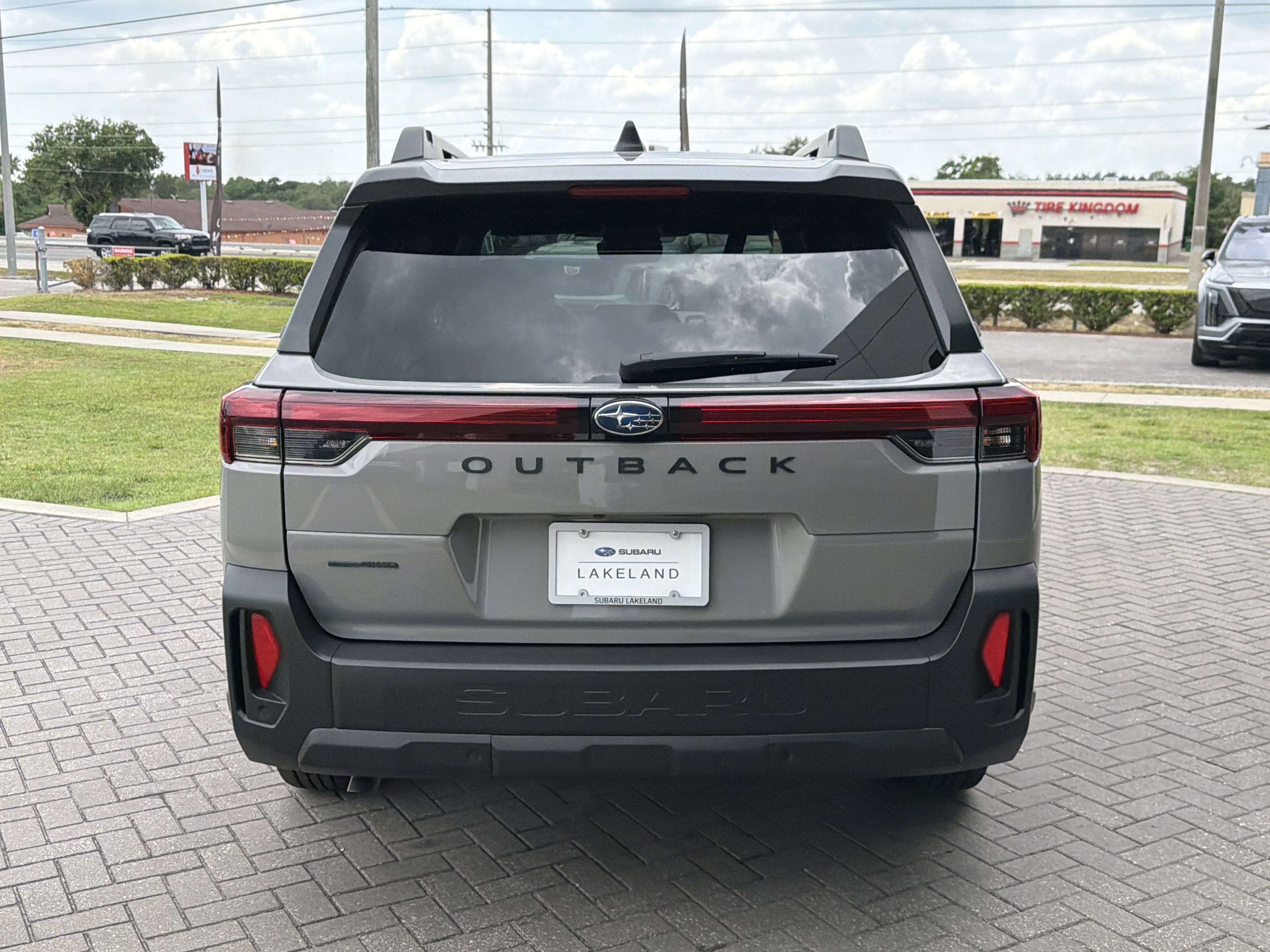 New 2026 RIVER ROCK PEARL Subaru Limited image 5