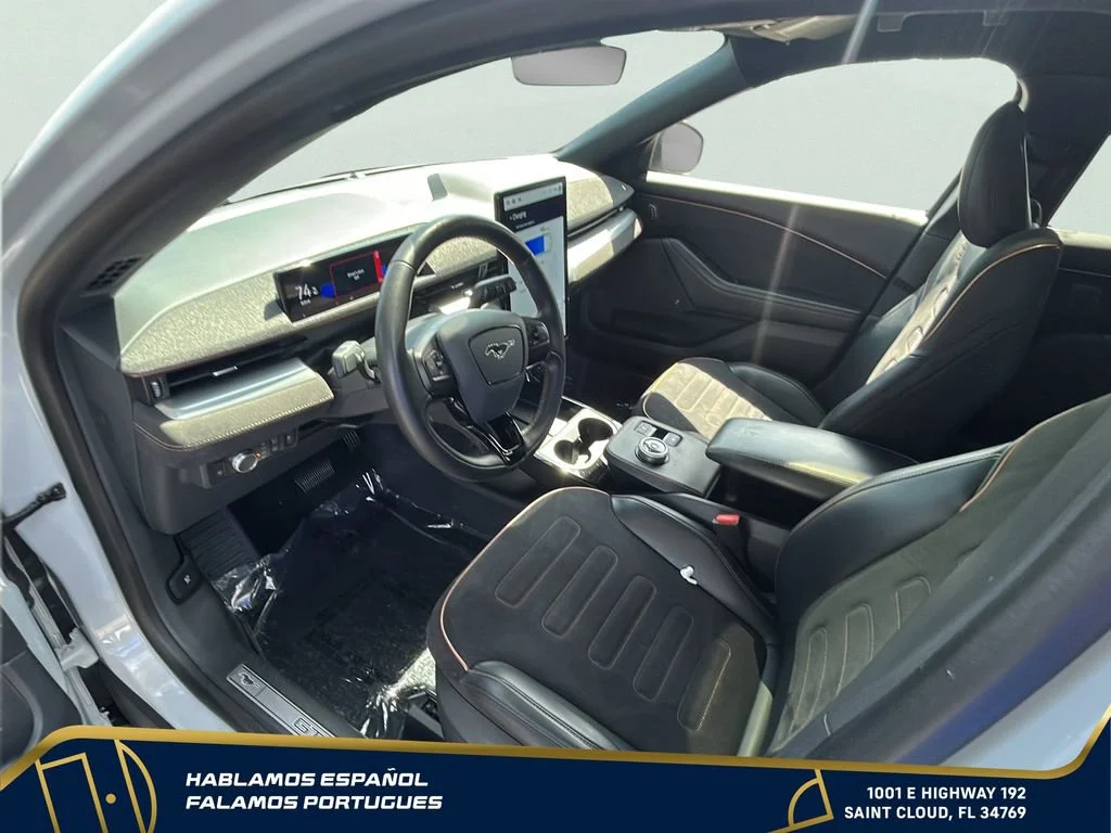 Used 2021 White Ford GT image 13