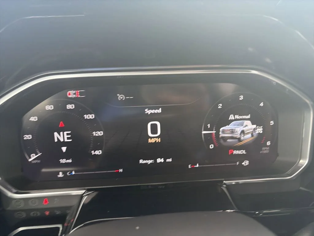 New 2026 Sterling Metallic GMC Elevation image 21