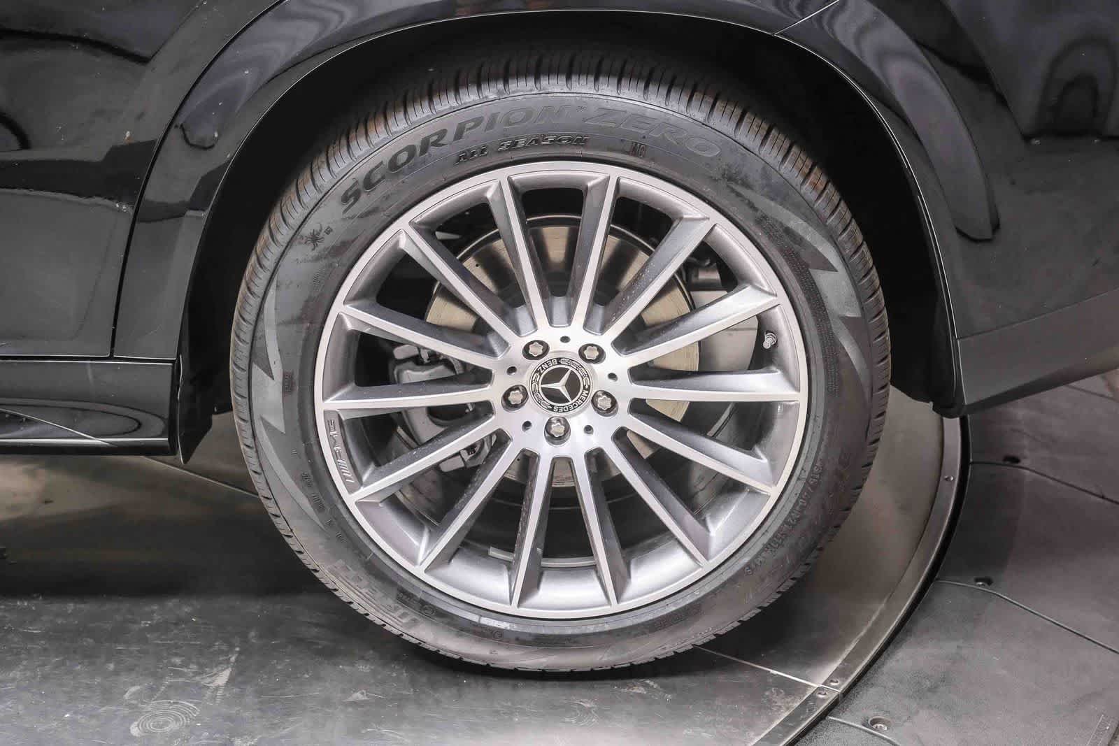 New 2026 Black Mercedes-Benz GLE 450 image 51