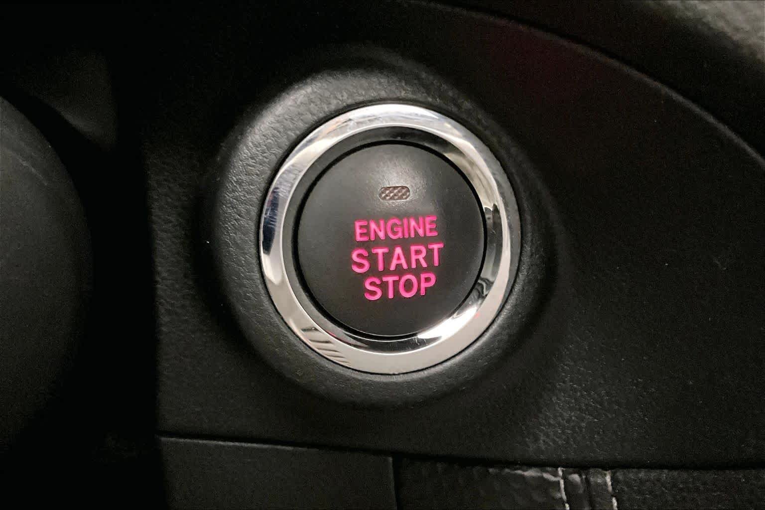Used 2019 Crystal Black Silica Subaru Limited image 30