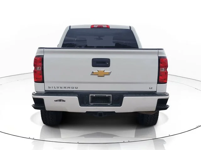 Used 2018 White Chevrolet LT image 6