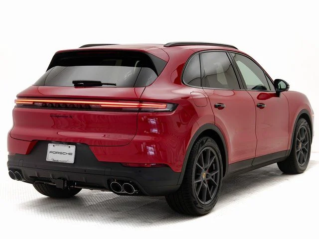 Certified Used 2025  Porsche S image 36