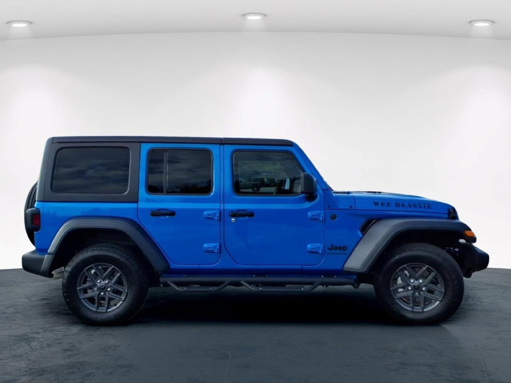 Used 2024 Blue Jeep Sport S image 7