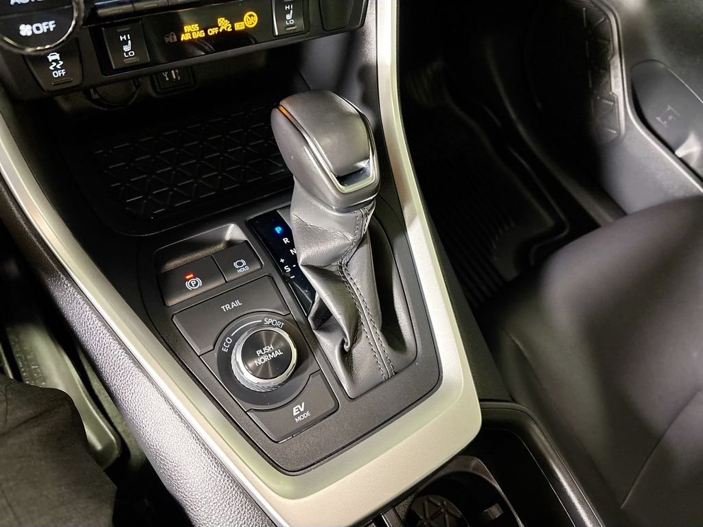 Used 2023 Blueprint Toyota XLE Premium image 17
