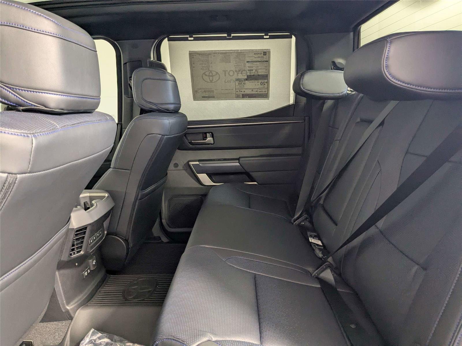 2026 Toyota Tundra Platinum - Photo 28