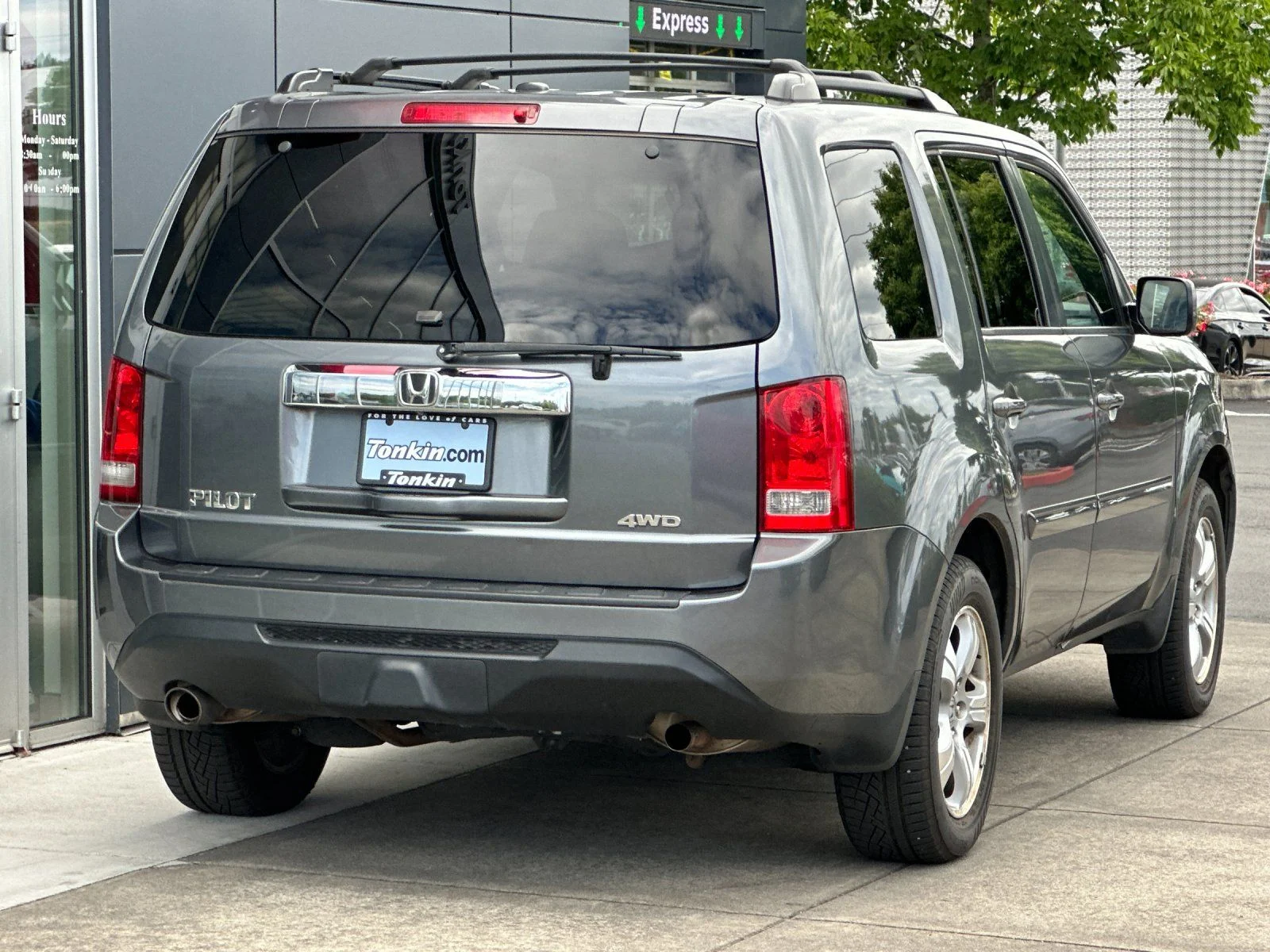 Used 2013 Polished Metal Metallic Honda EX-L image 3