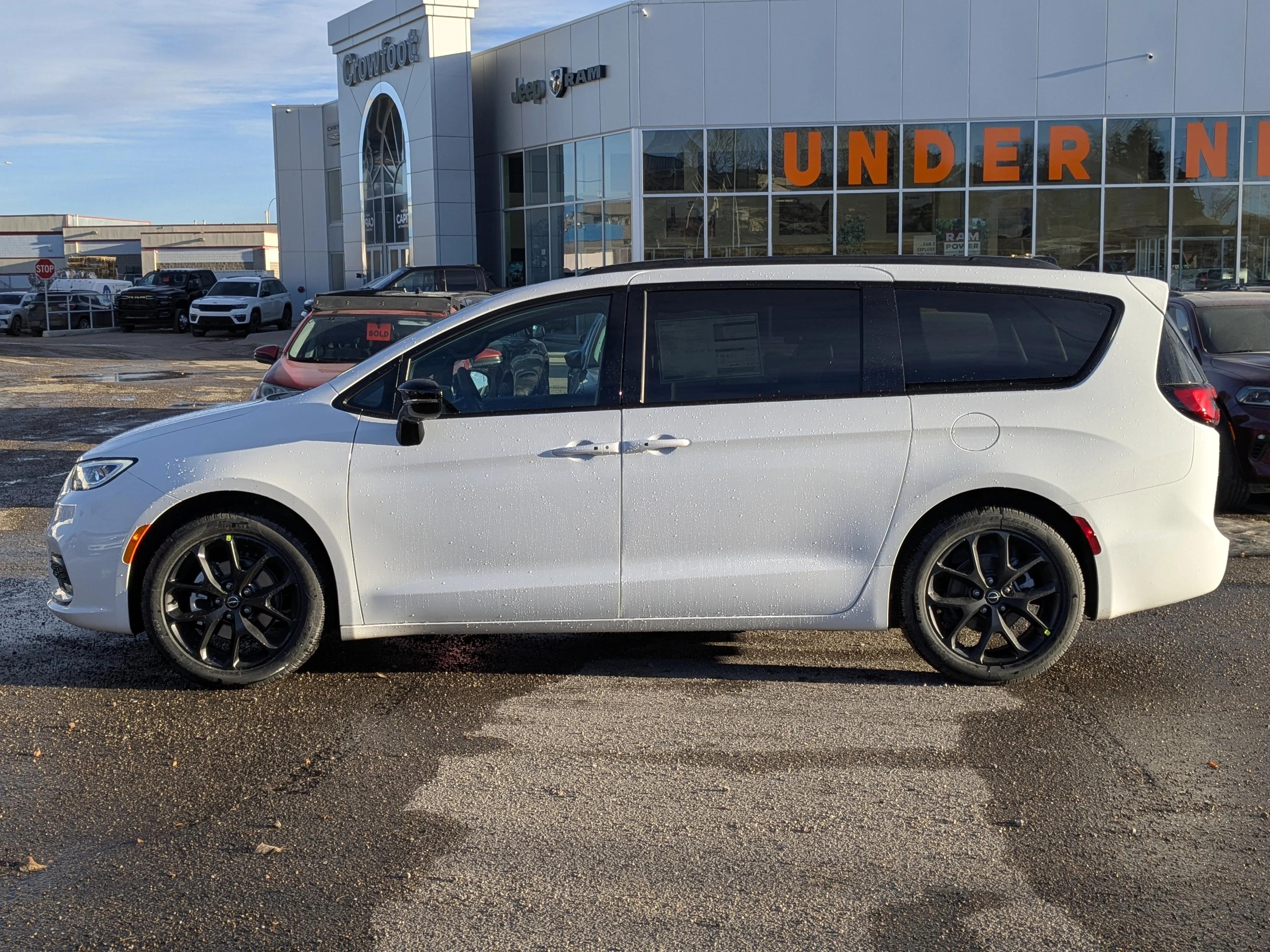 New 2026 White Chrysler Select - - Full Sunroof - S Appearance Package - 20 Foreshadow Wheels - Stow n Go & More image 5