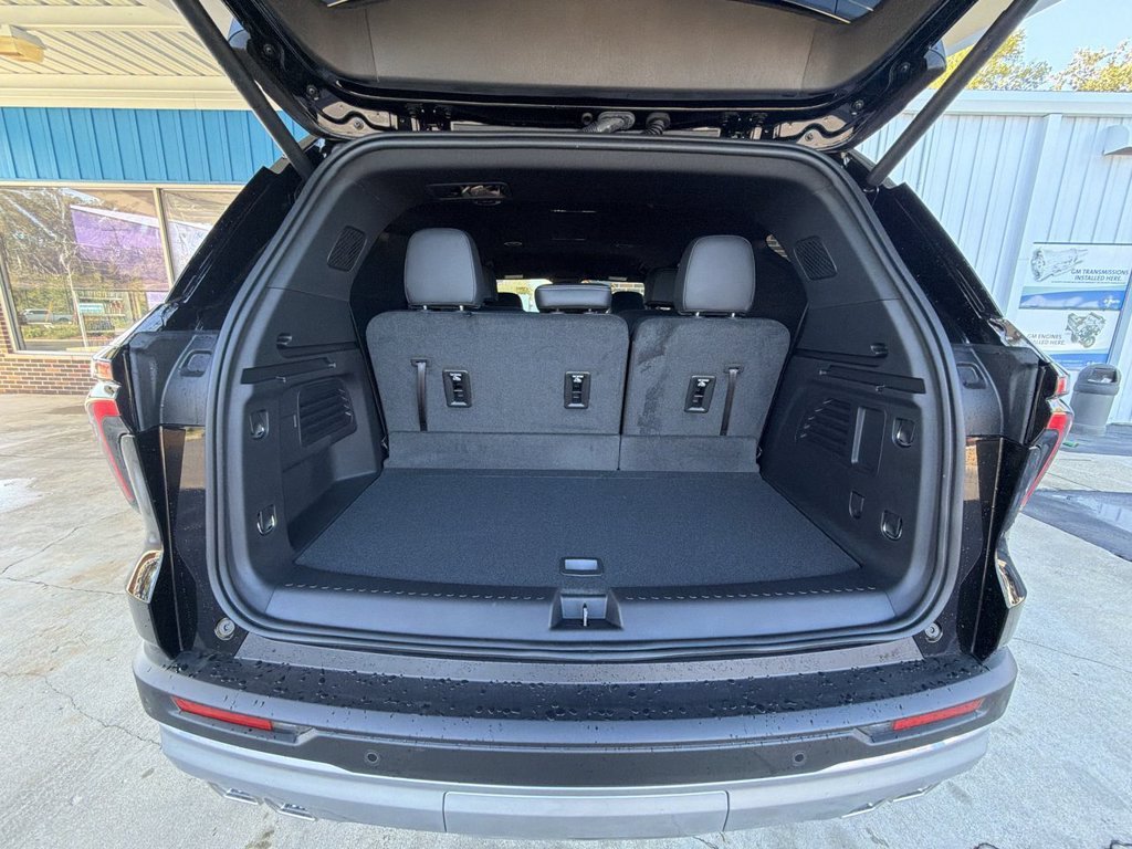 2027 Chevrolet Traverse LT - Photo 27