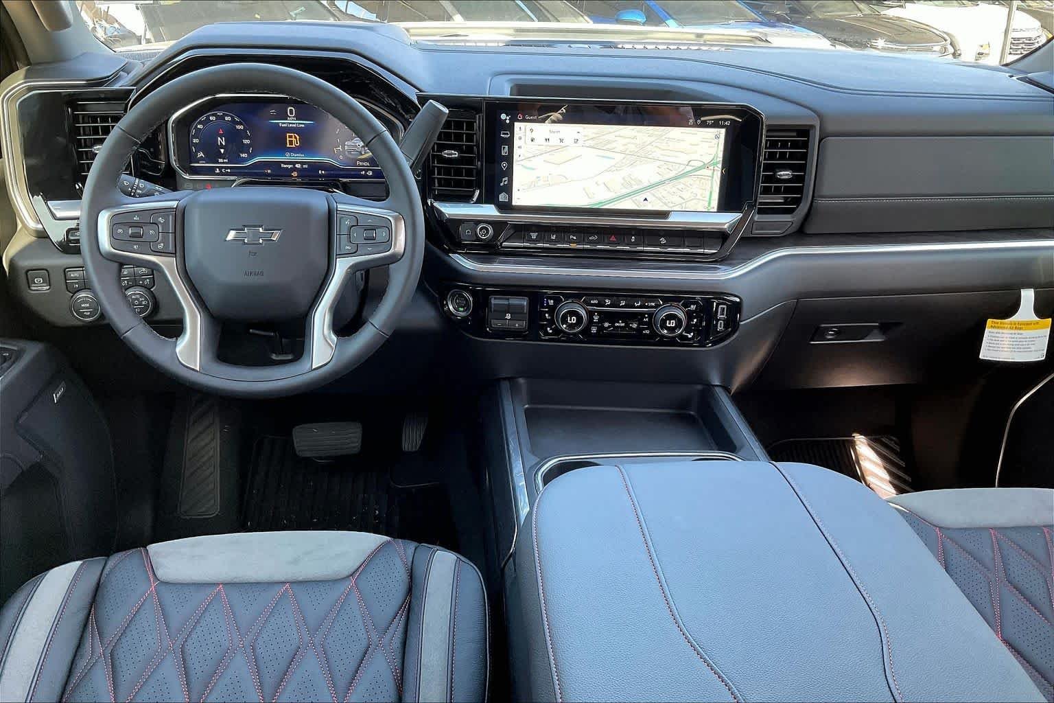 2025 Chevrolet Silverado 2500 HD LTZ - Photo 6