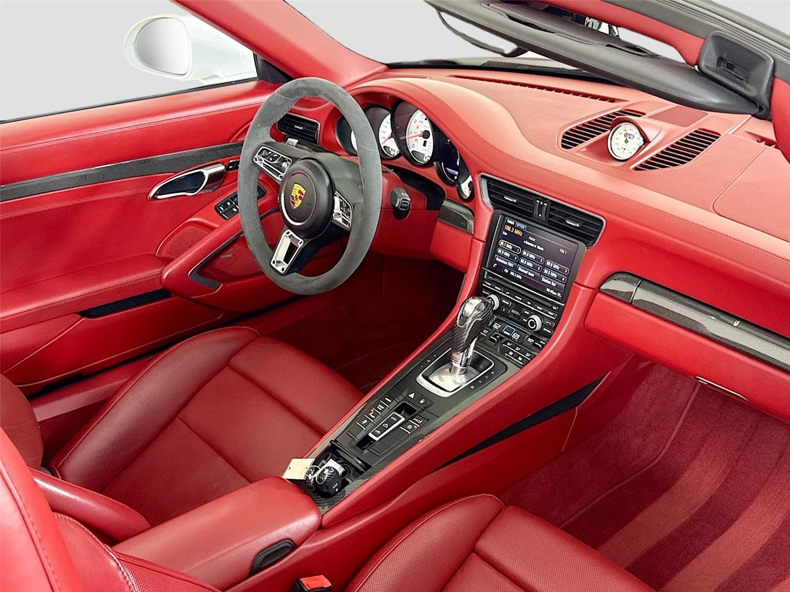 Used 2015 White Porsche Turbo S Cab image 31