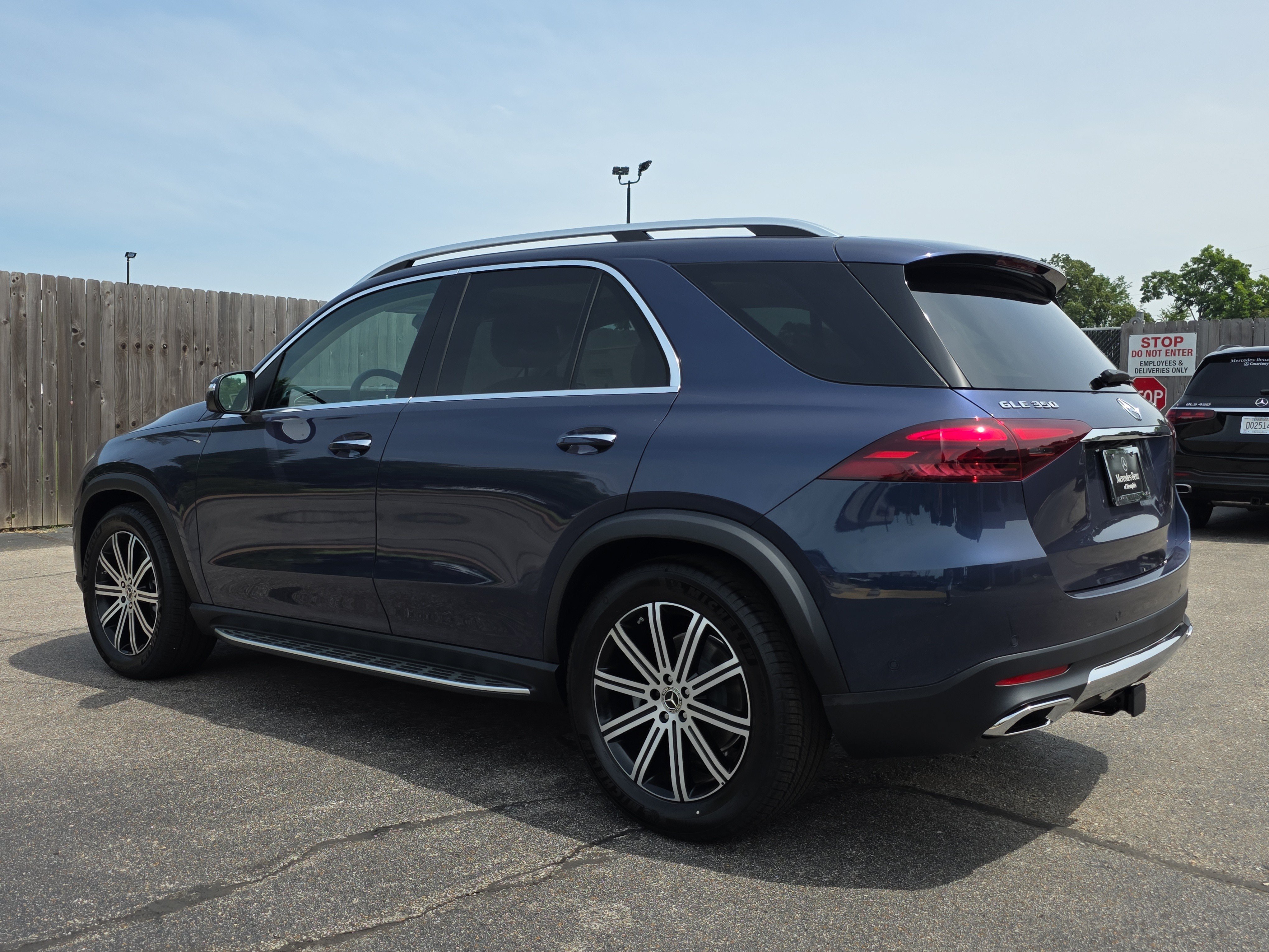 New 2026 Twilight Blue Metallic Mercedes-Benz GLE 350 image 30