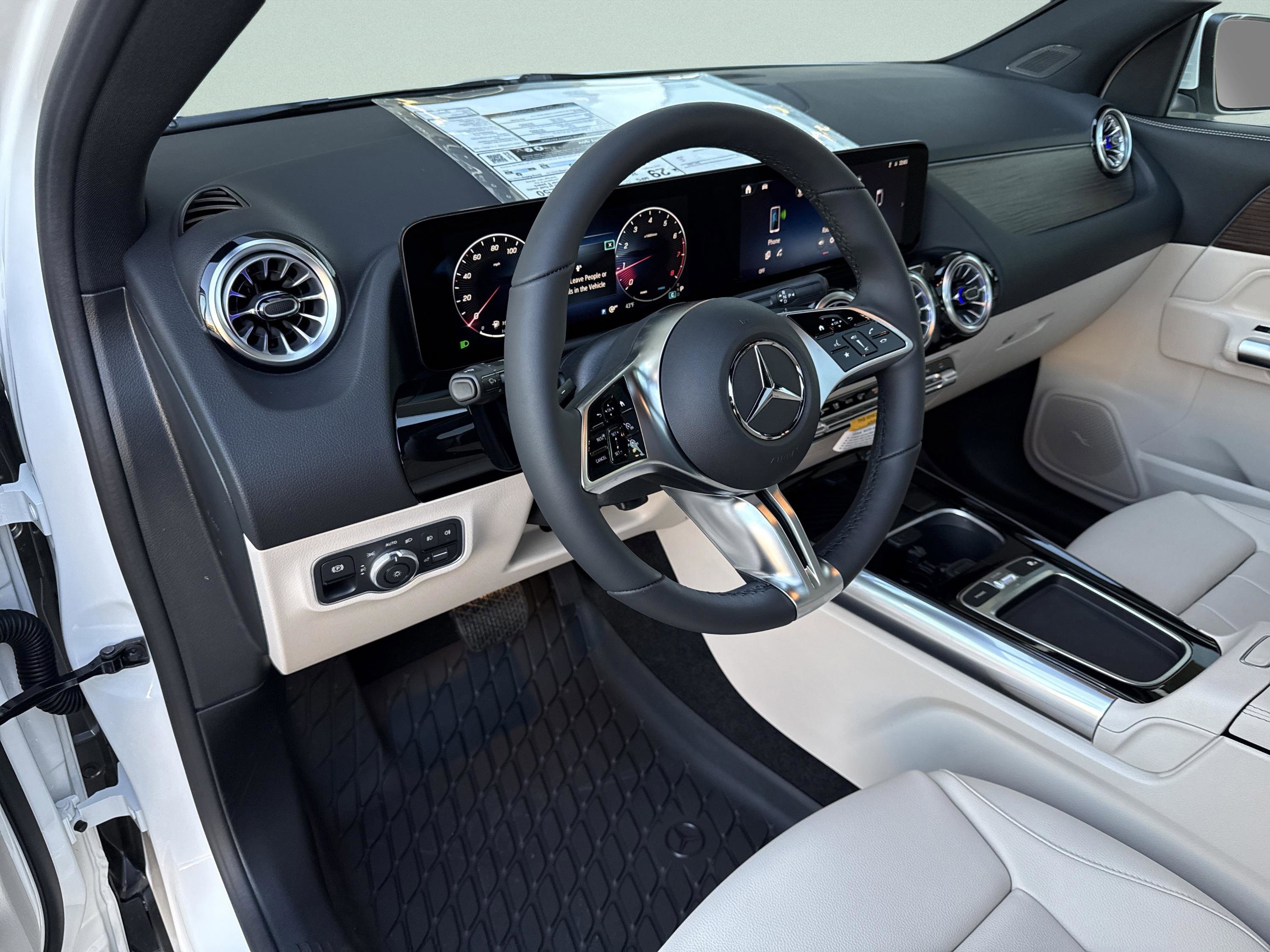 Certified Used 2026 Polar White Mercedes-Benz GLA 250 image 23