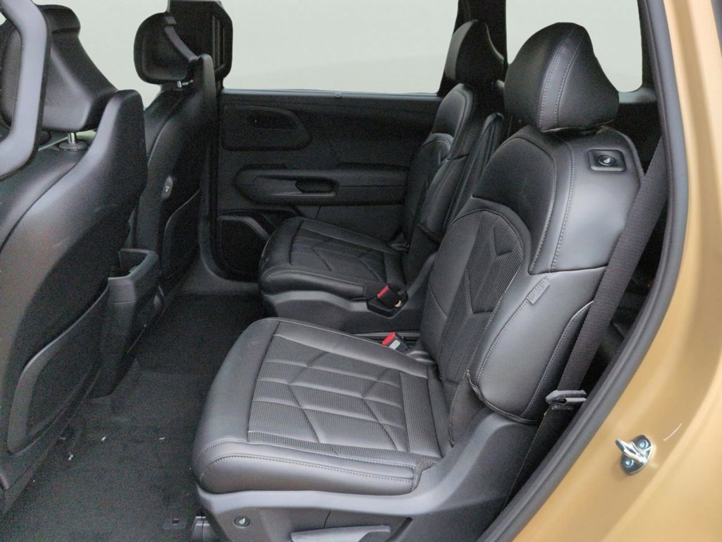 New 2027 Terrain Brown Matte Kia X-Line SX image 13