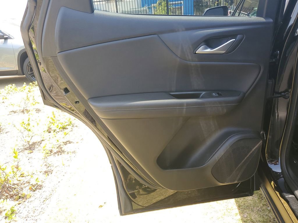 Used 2022 Black Chevrolet 2LT image 15