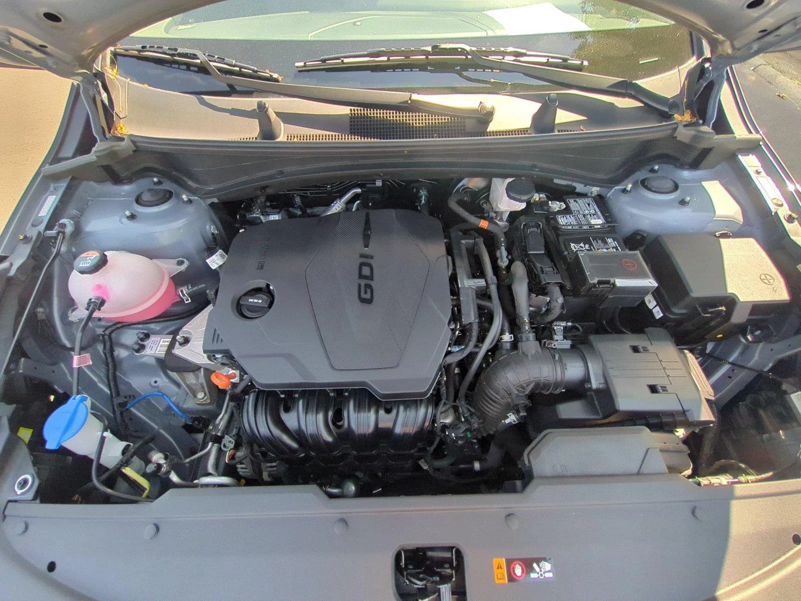 Used 2024 Everlasting Silver Kia EX image 40