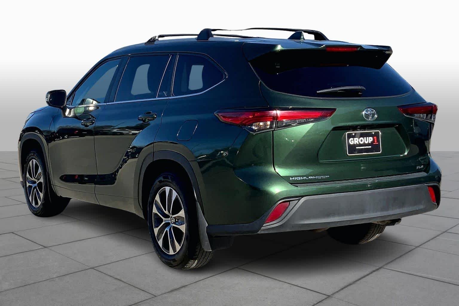Used 2023 Cypress Toyota XLE image 12