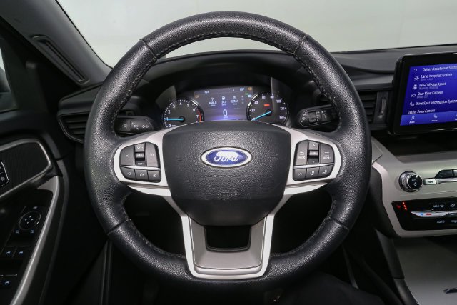 Used 2023 White Ford XLT image 29