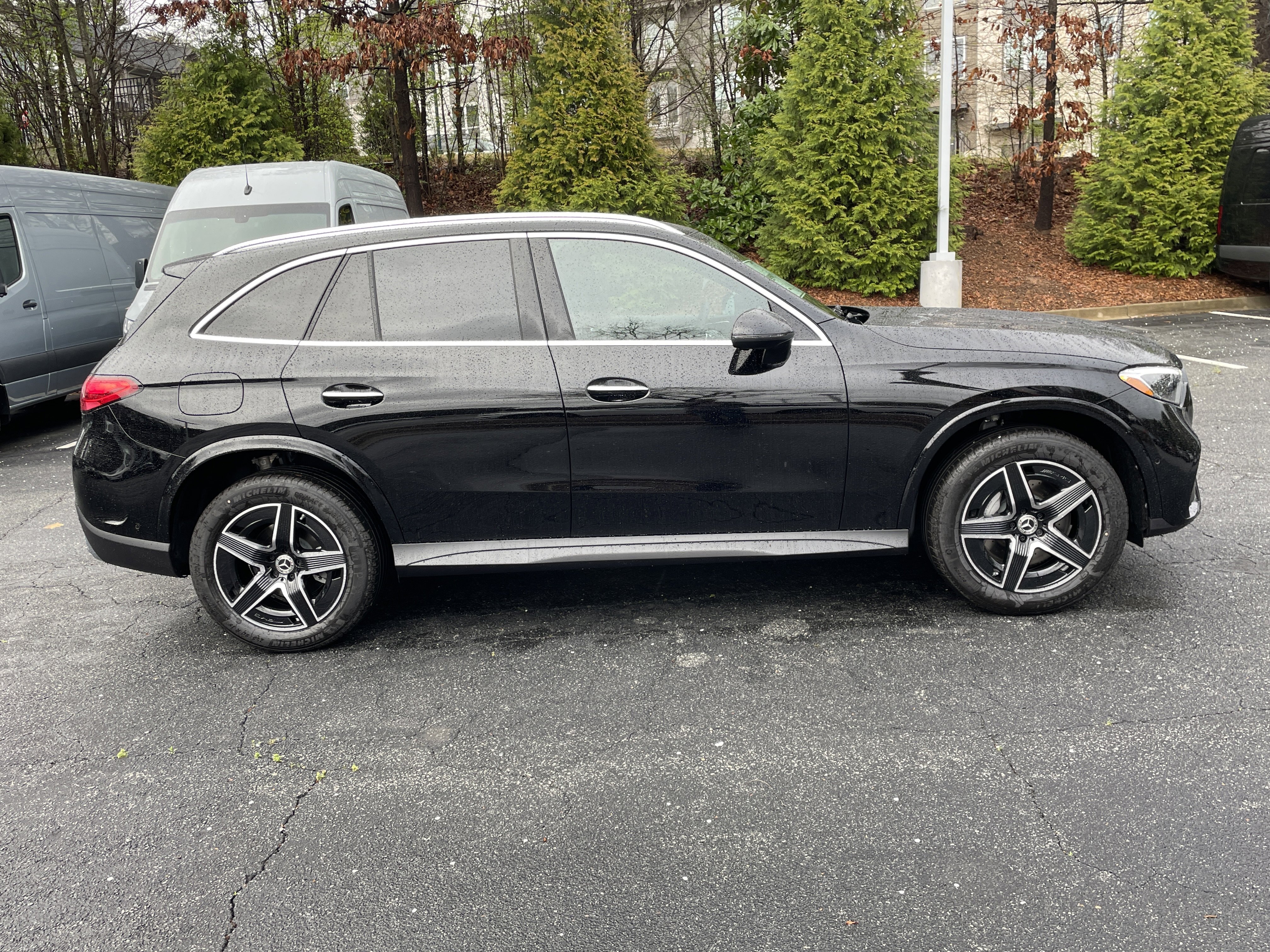 New 2026 Black Mercedes-Benz GLC 300 SUV image 5