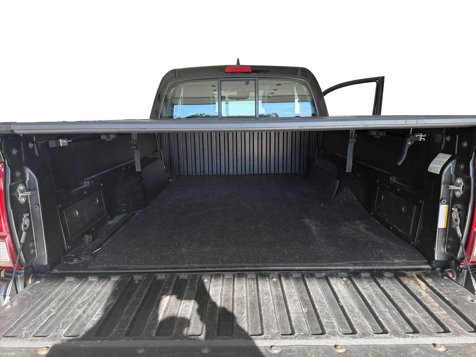 Used 2018 Midnight Black Metallic Toyota SR image 33