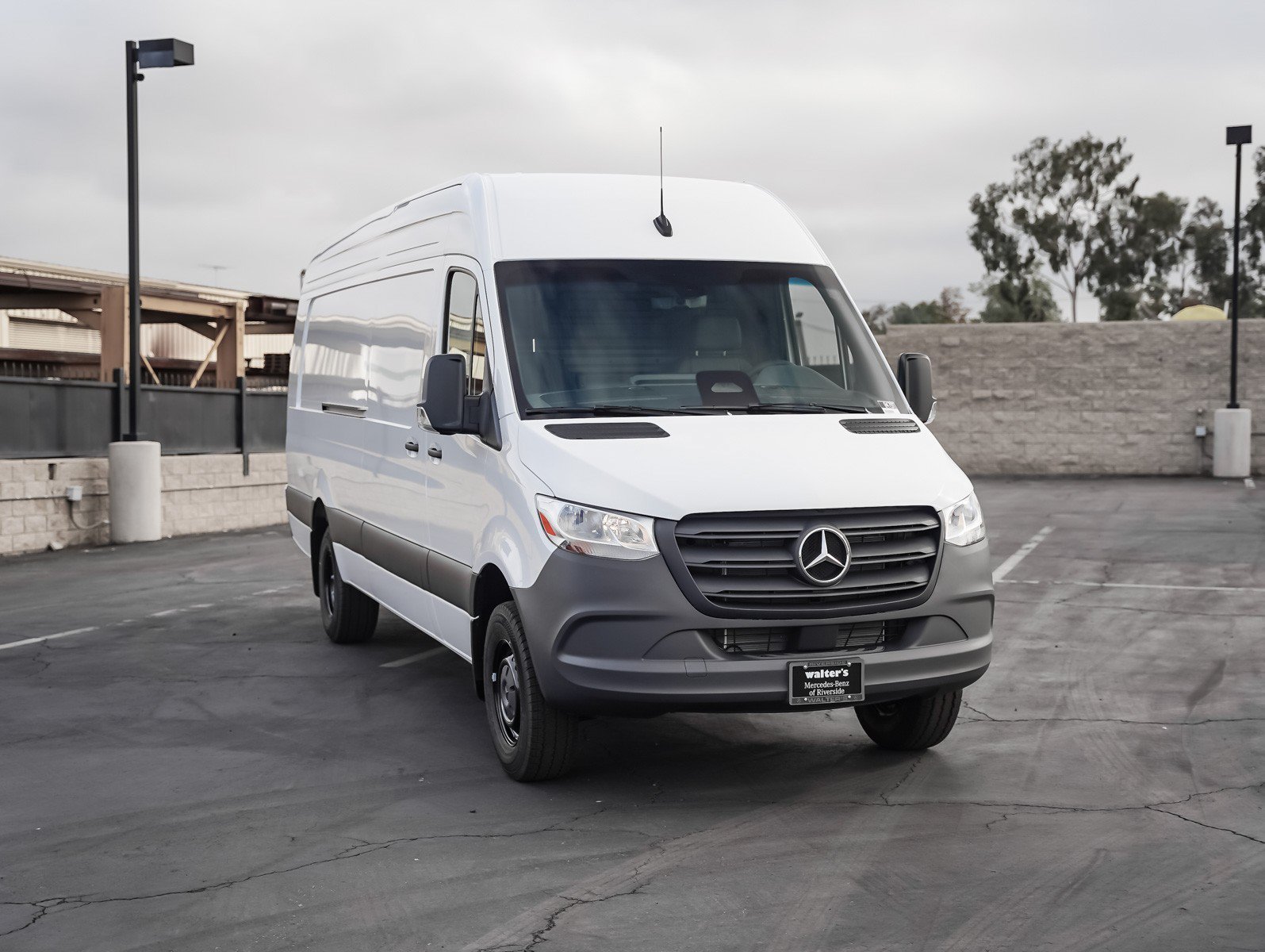 New 2026 Arctic White Mercedes-Benz 3500XD High Roof I4 Diesel HO 170 Extended RWD image 3